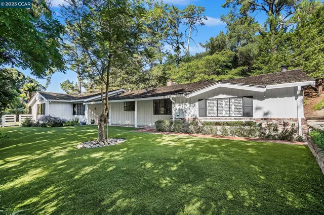 $1,399,000 | 3 Monroe Court, Orinda, CA 94563
