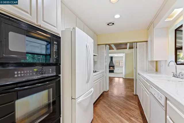 $1,399,000 | 3 Monroe Court, Orinda, CA 94563