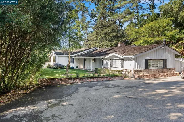 $1,399,000 | 3 Monroe Court, Orinda, CA 94563