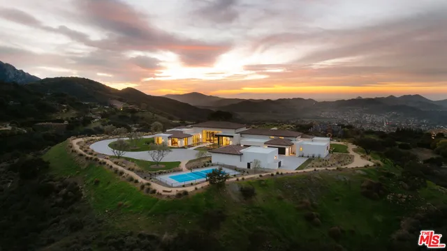 $29,995,000 | 2551 White Stallion Road, Thousand Oaks, CA 91361