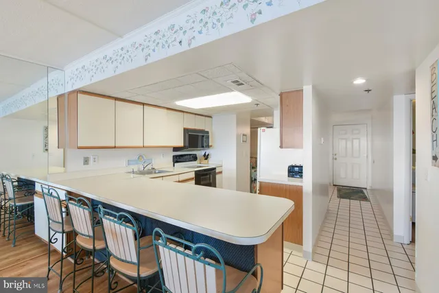 $639,000 | 9800 Coastal Highway, Unit 1212, Ocean City, MD 21842