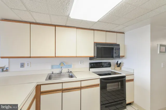 $639,000 | 9800 Coastal Highway, Unit 1212, Ocean City, MD 21842