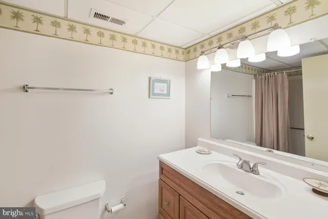 $639,000 | 9800 Coastal Highway, Unit 1212, Ocean City, MD 21842