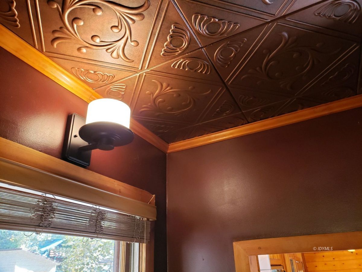 25225 Palomar Road Idyllwild, CA 92549 - Photo 5 of 17 a view of entryway