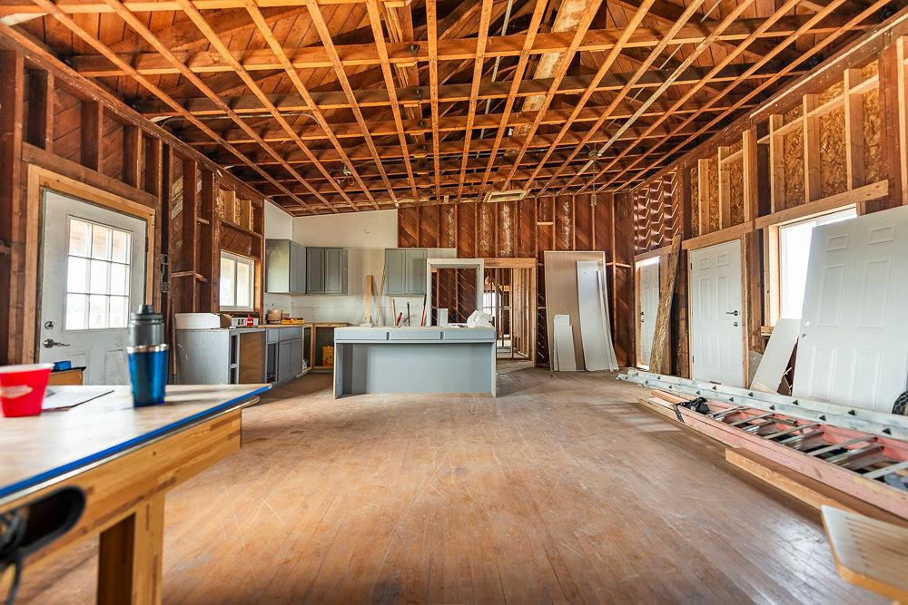 2803 Sharon Boulevard Madera, CA 93638 - Photo 5 of 29 a view of a room with gym equipment