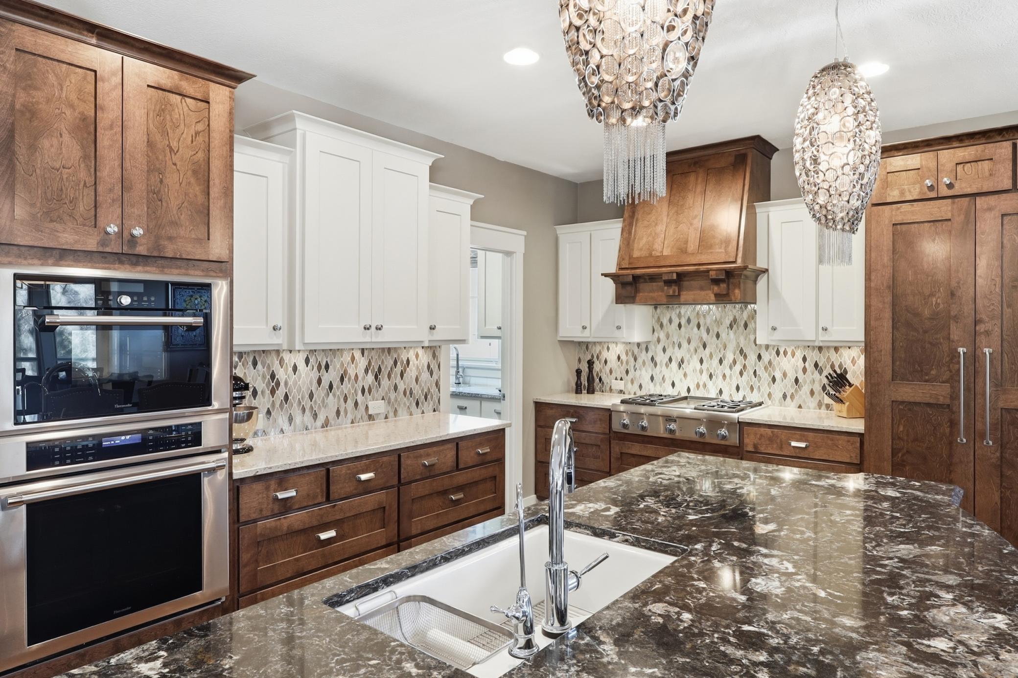 110 Gleahaven Road Wayzata, MN 55391 - Photo 3 of 52