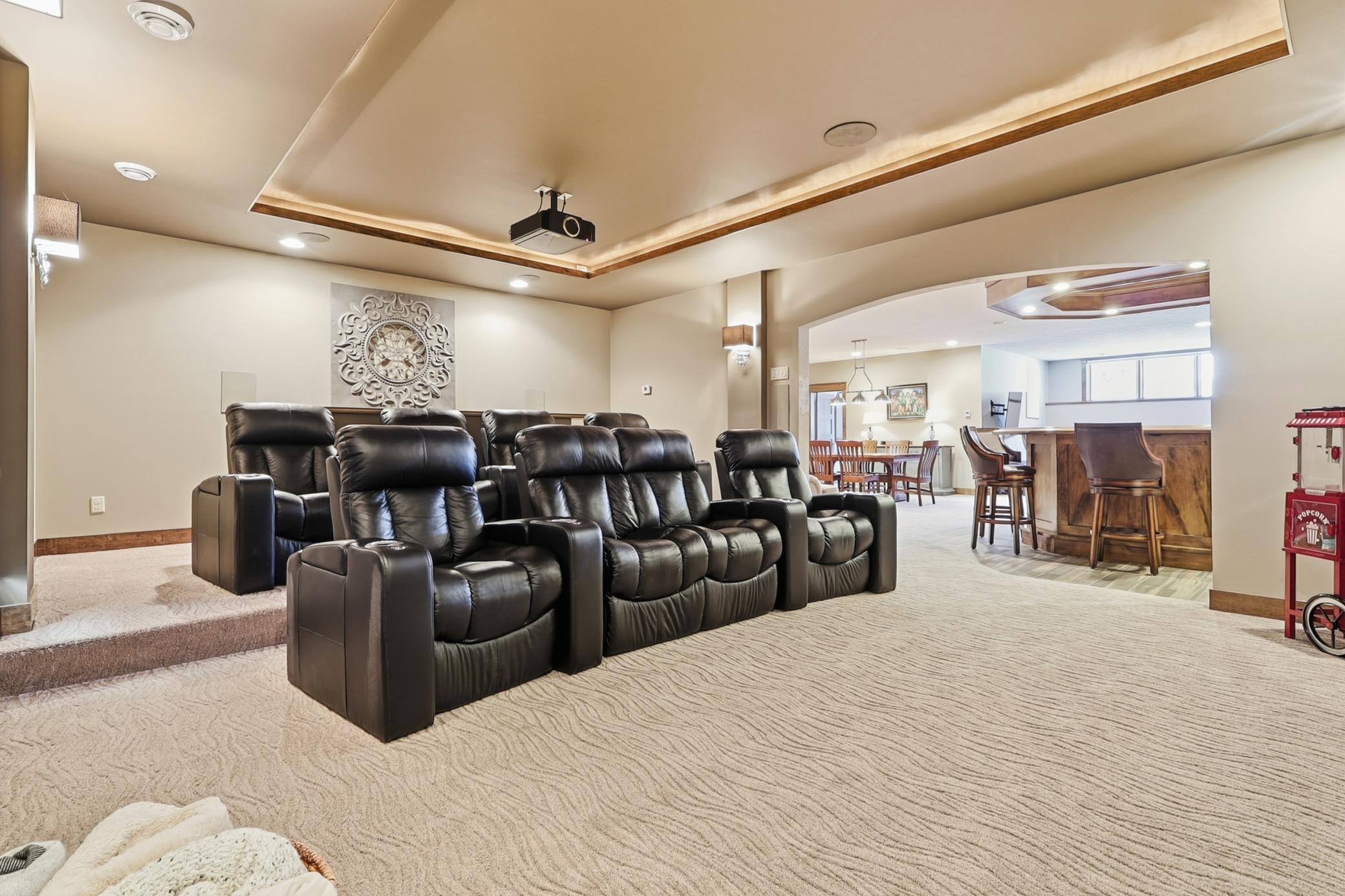 110 Gleahaven Road Wayzata, MN 55391 - Photo 34 of 52