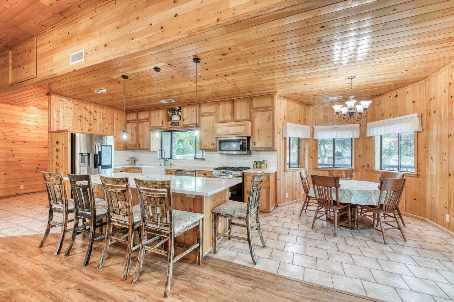 49376 House Ranch Road O'Neals, CA 93645 - Photo 17 of 70 a view of a dining hall with furniture