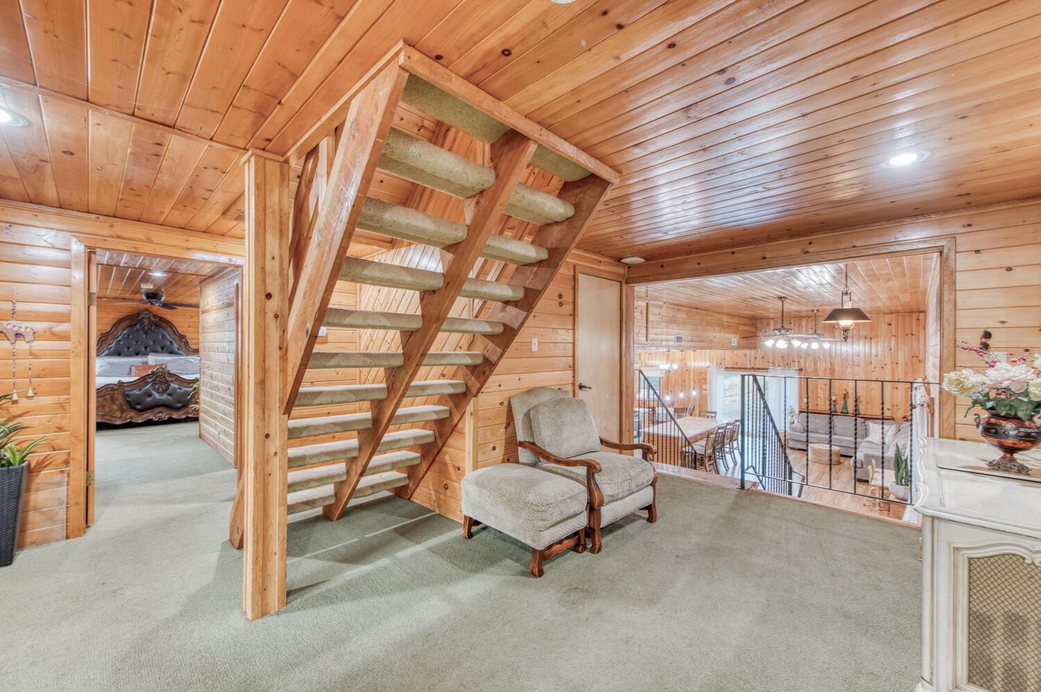 49376 House Ranch Road O'Neals, CA 93645 - Photo 31 of 70 a living room with furniture and a flat screen tv