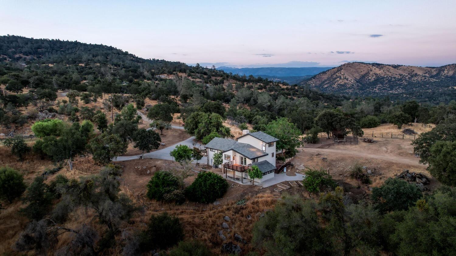 49376 House Ranch Road O'Neals, CA 93645 - Photo 5 of 70 a view of a mountain in the distance