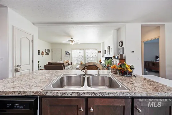 $349,900 | 121 Sunset Drive North, Hagerman, ID 83332