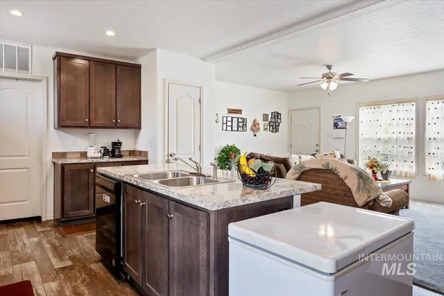 $349,900 | 121 Sunset Drive North, Hagerman, ID 83332