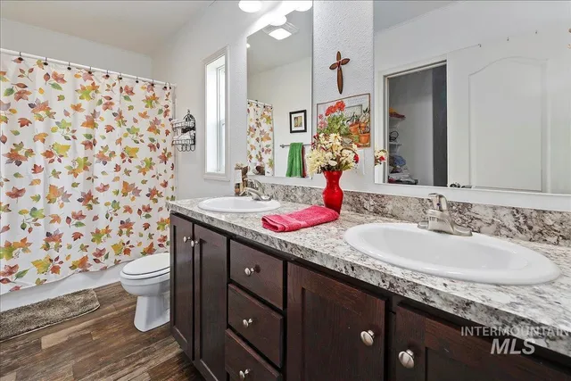 $349,900 | 121 Sunset Drive North, Hagerman, ID 83332