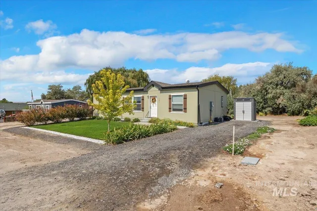 $349,900 | 121 Sunset Drive North, Hagerman, ID 83332