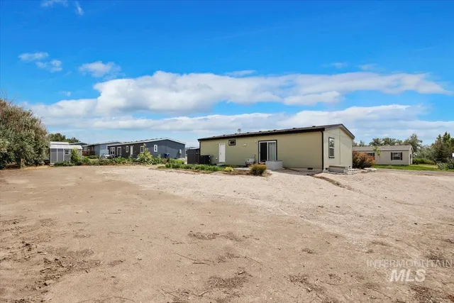 $349,900 | 121 Sunset Drive North, Hagerman, ID 83332