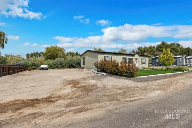 $349,900 | 121 Sunset Drive North, Hagerman, ID 83332