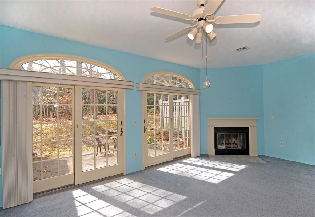 401 Ridgefield Circle, Unit B Clinton, MA 01510 - Photo 2 of 21 Gallery Image 2