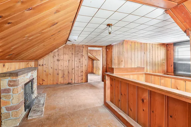 a view of a storage & utility room