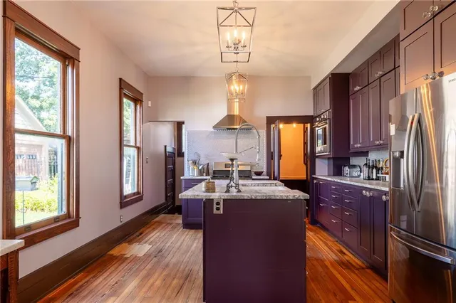 $720,000 | 3632 Locust Street, Kansas City, MO 64109