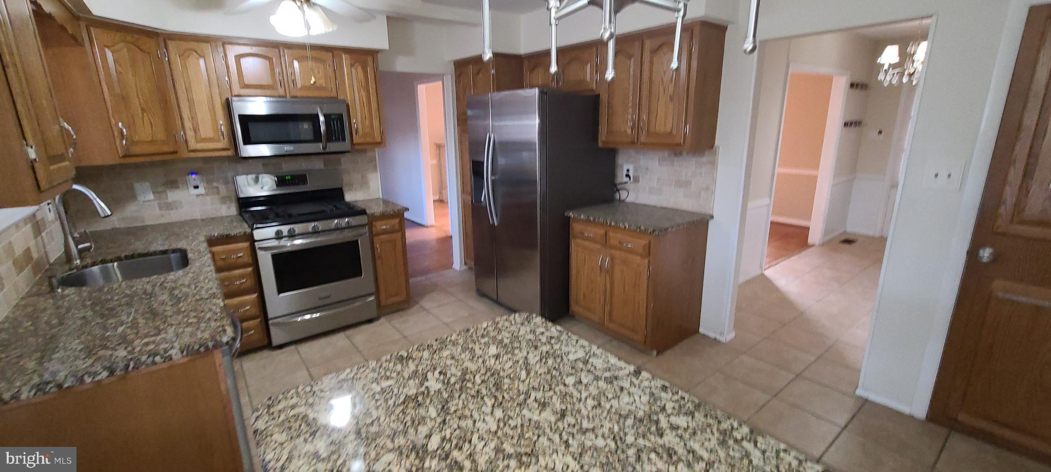 41 Greenvale Road Cherry Hill, NJ 08034 - Photo 9 of 22 Gallery Image 9