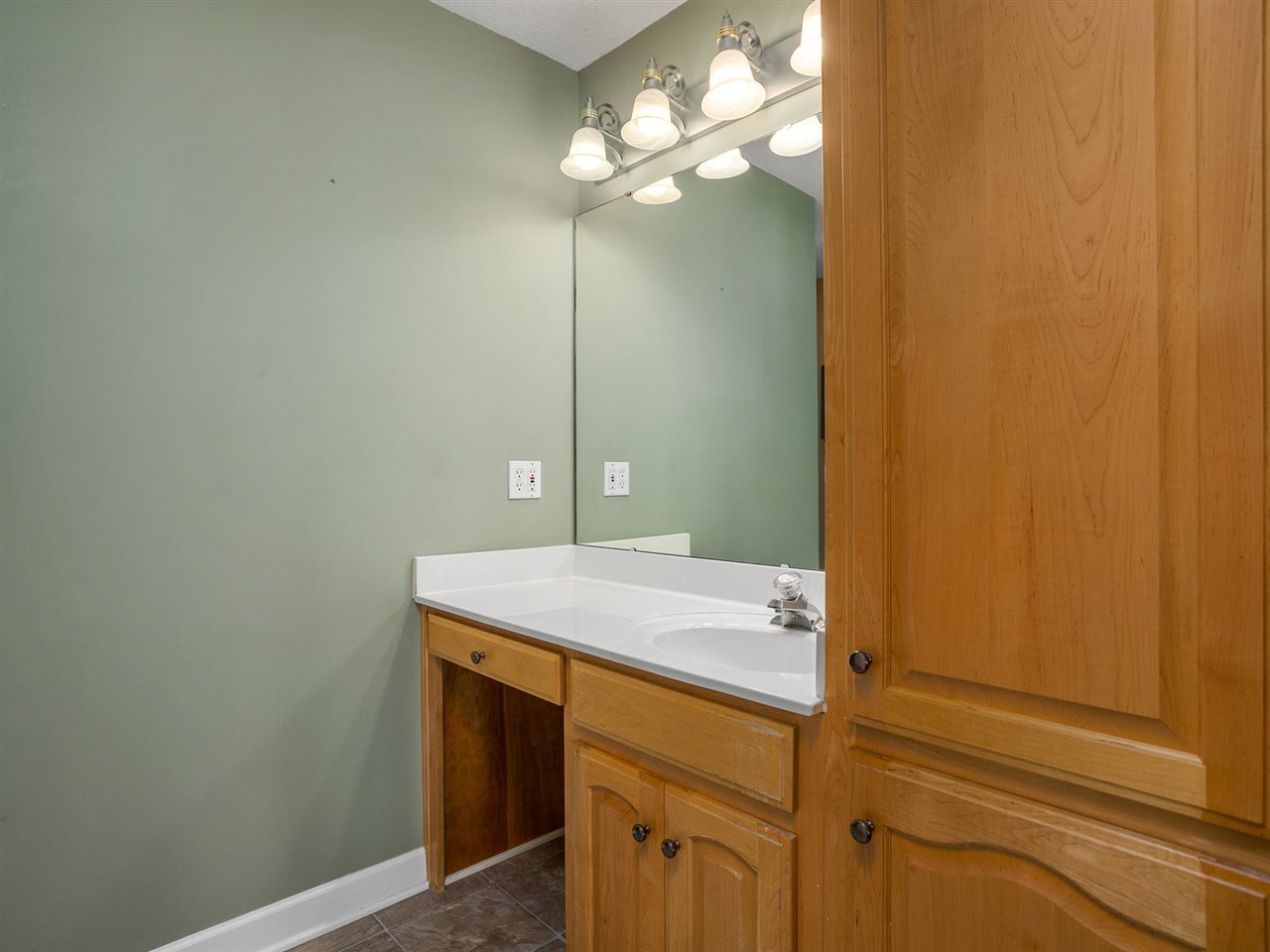 215 State Rd S-42-7023 Campobello, SC 29322 - Photo 17 of 30 Gallery Image 17