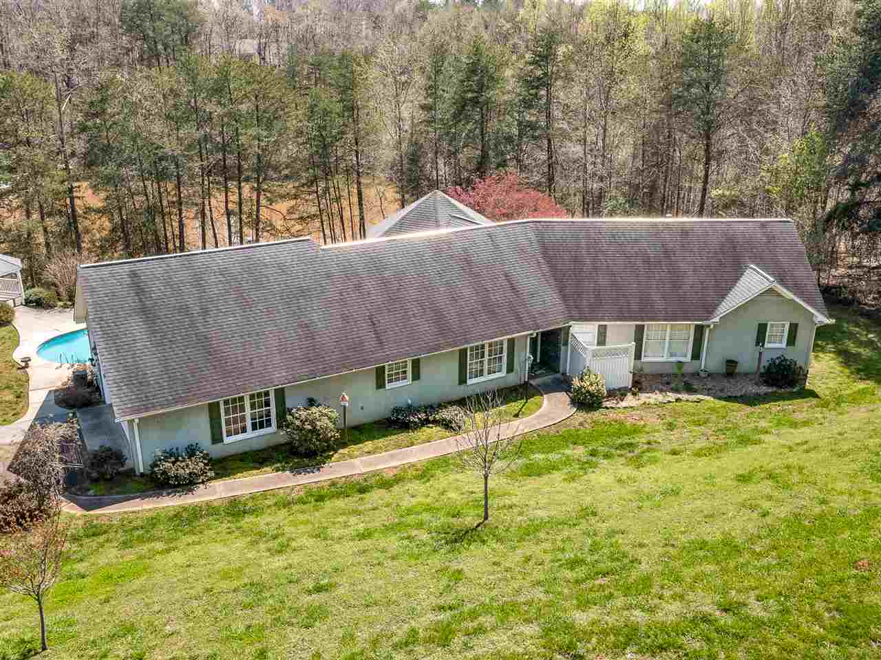 215 State Rd S-42-7023 Campobello, SC 29322 - Photo 2 of 30 Gallery Image 2
