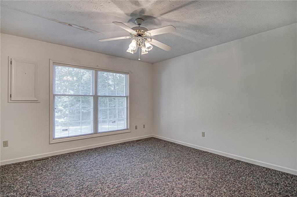 406 Grenham Road Greensboro, NC 27455 - Photo 12 of 16 Gallery Image 12