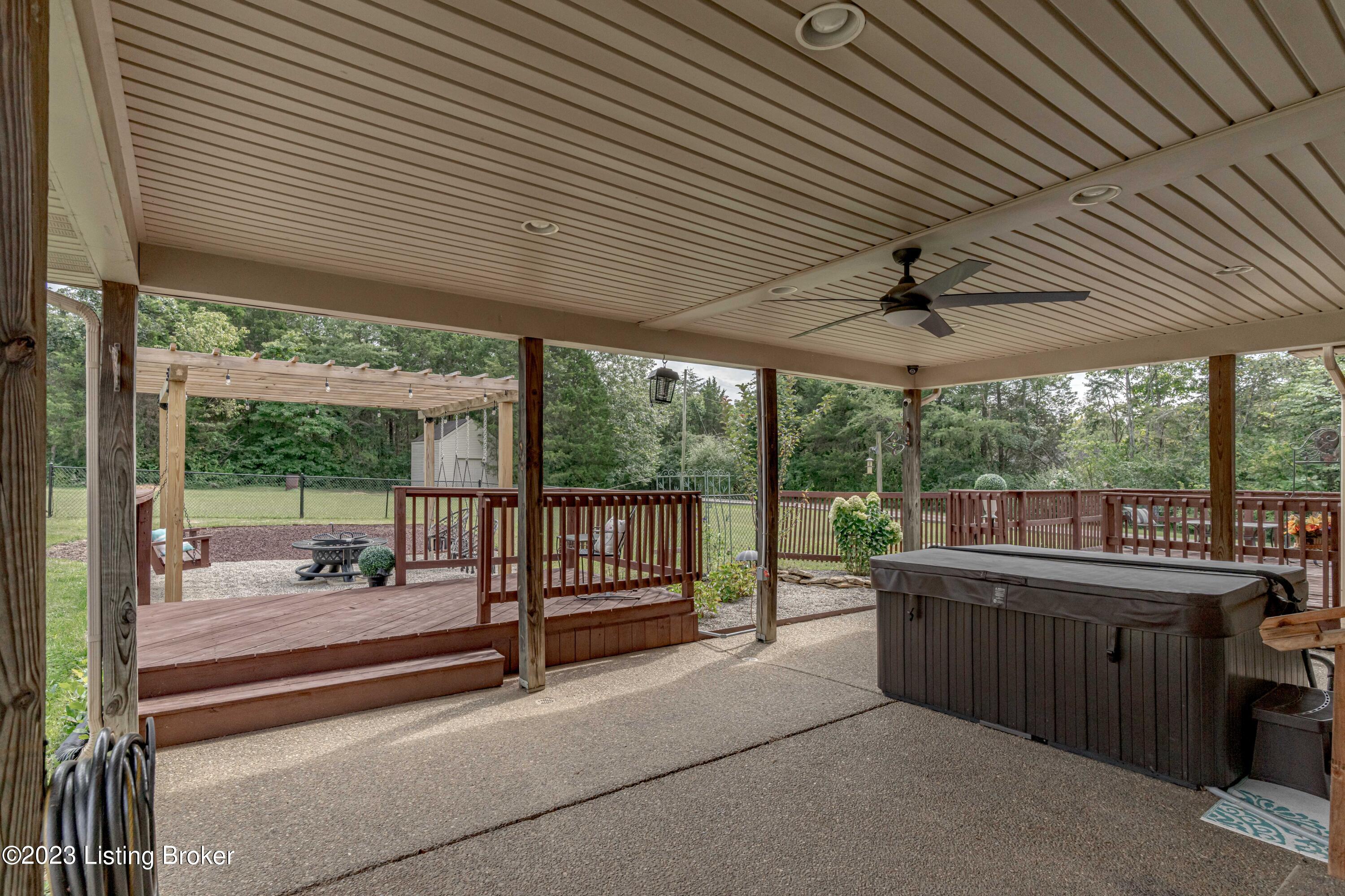 1012 Greenbriar Road Mount Washington, KY 40047 - Photo 44 of 65 Hot tub will not remain