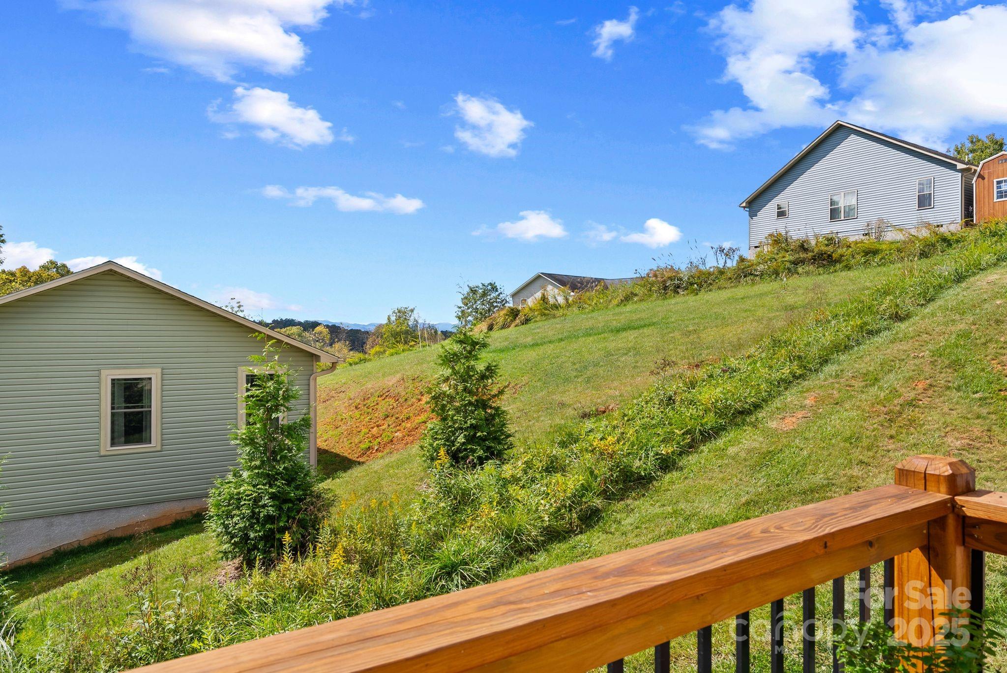 121 Ponder Street Mars Hill, NC 28754 - Photo 6 of 27