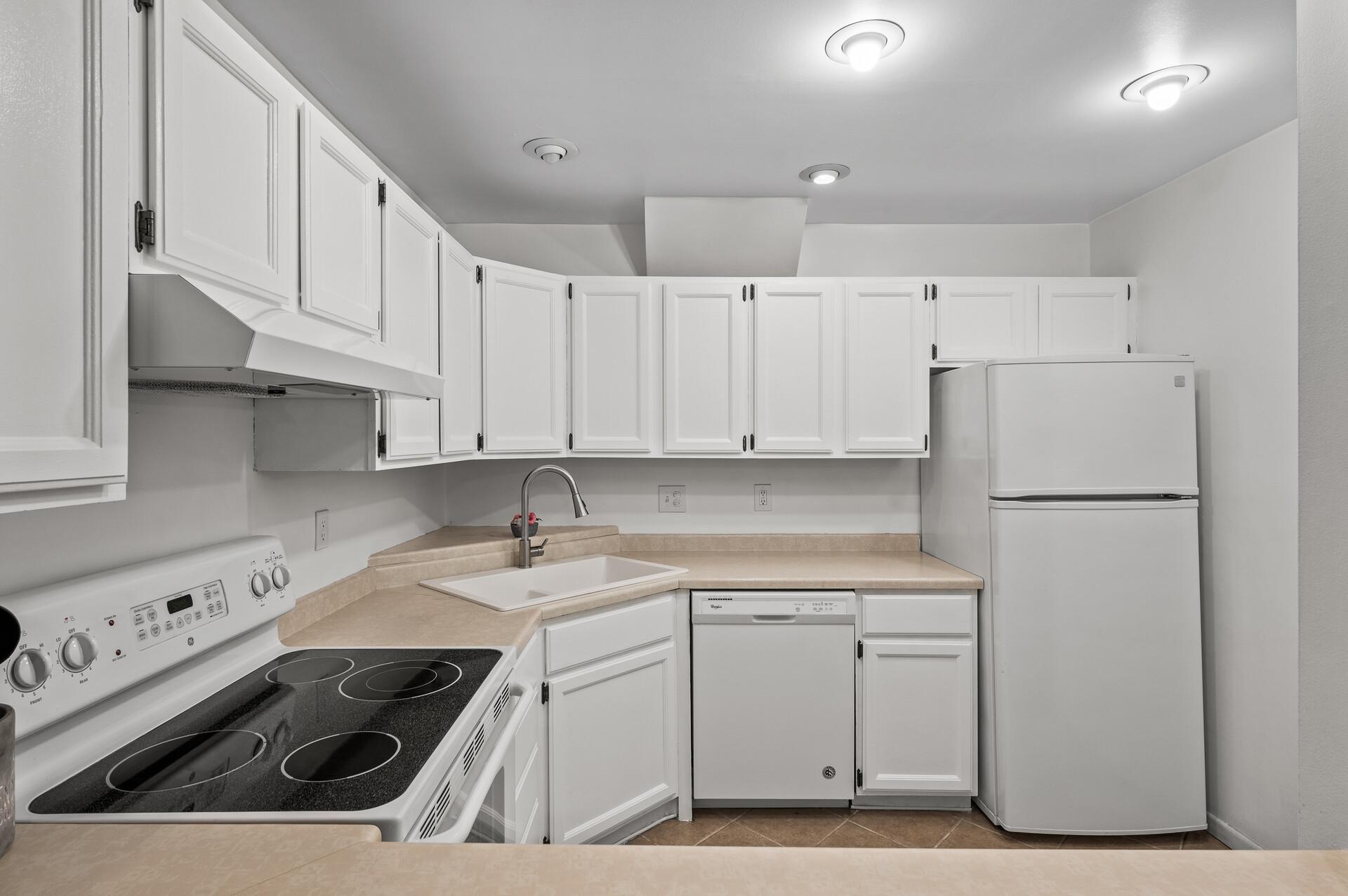 2220 Ridge Drive, Unit 16 St. Louis Park, MN 55416 - Photo 11 of 28