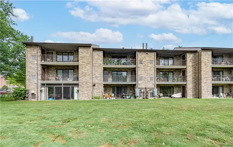 $200,000 | 7509 Penn Bridge Court, Pittsburgh, PA 15221