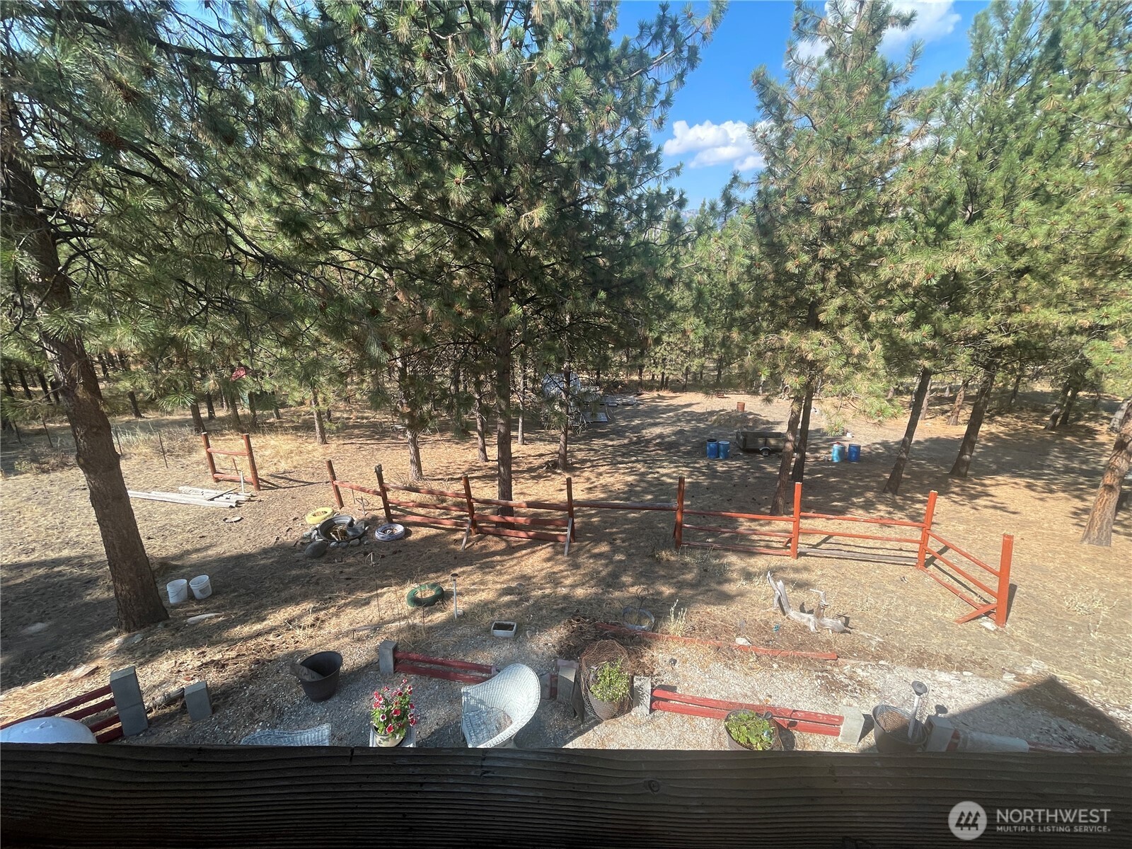 12 Caribou Road Tonasket, WA 98855 - Photo 16 of 37 a view of backyard of the house
