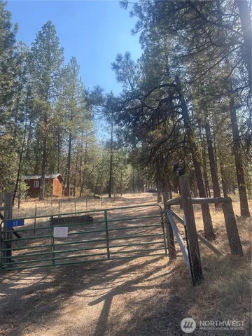 $310,000 | 12 Caribou Road, Tonasket, WA 98855