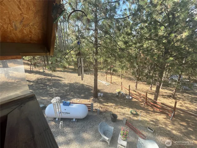 $310,000 | 12 Caribou Road, Tonasket, WA 98855