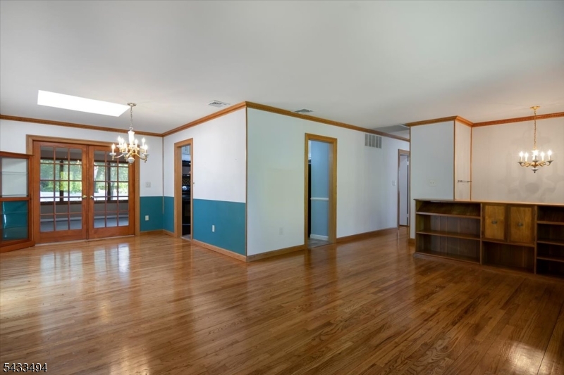 44 Summit Road Oak Ridge, NJ 07438 - Photo 3 of 19