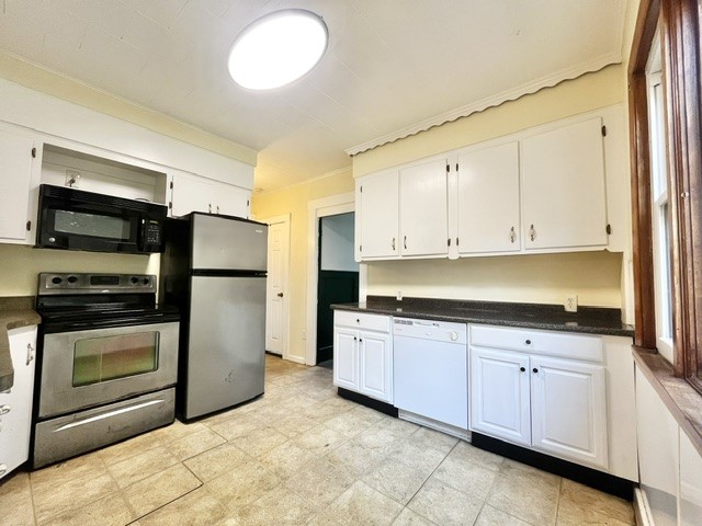 75 Alexander Street Rochester, NY 14620 - Photo 35 of 50 Downstairs Kitchen