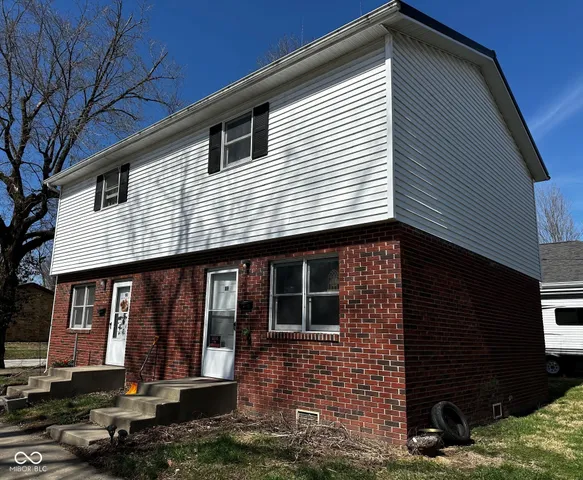 $409,900 | 101 East Wayne Street, Spencer, IN 47460