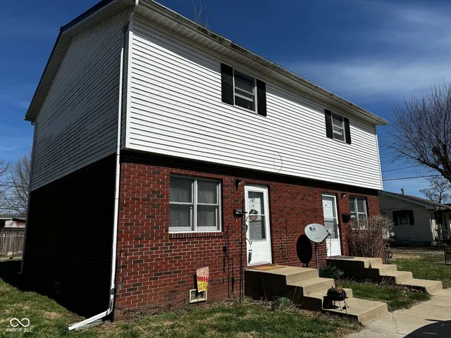 $409,900 | 101 East Wayne Street, Spencer, IN 47460