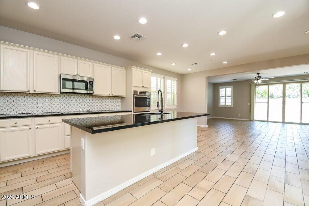 1963 South Follett Way Gilbert, AZ 85295 - Photo 8 of 17 Photo #8