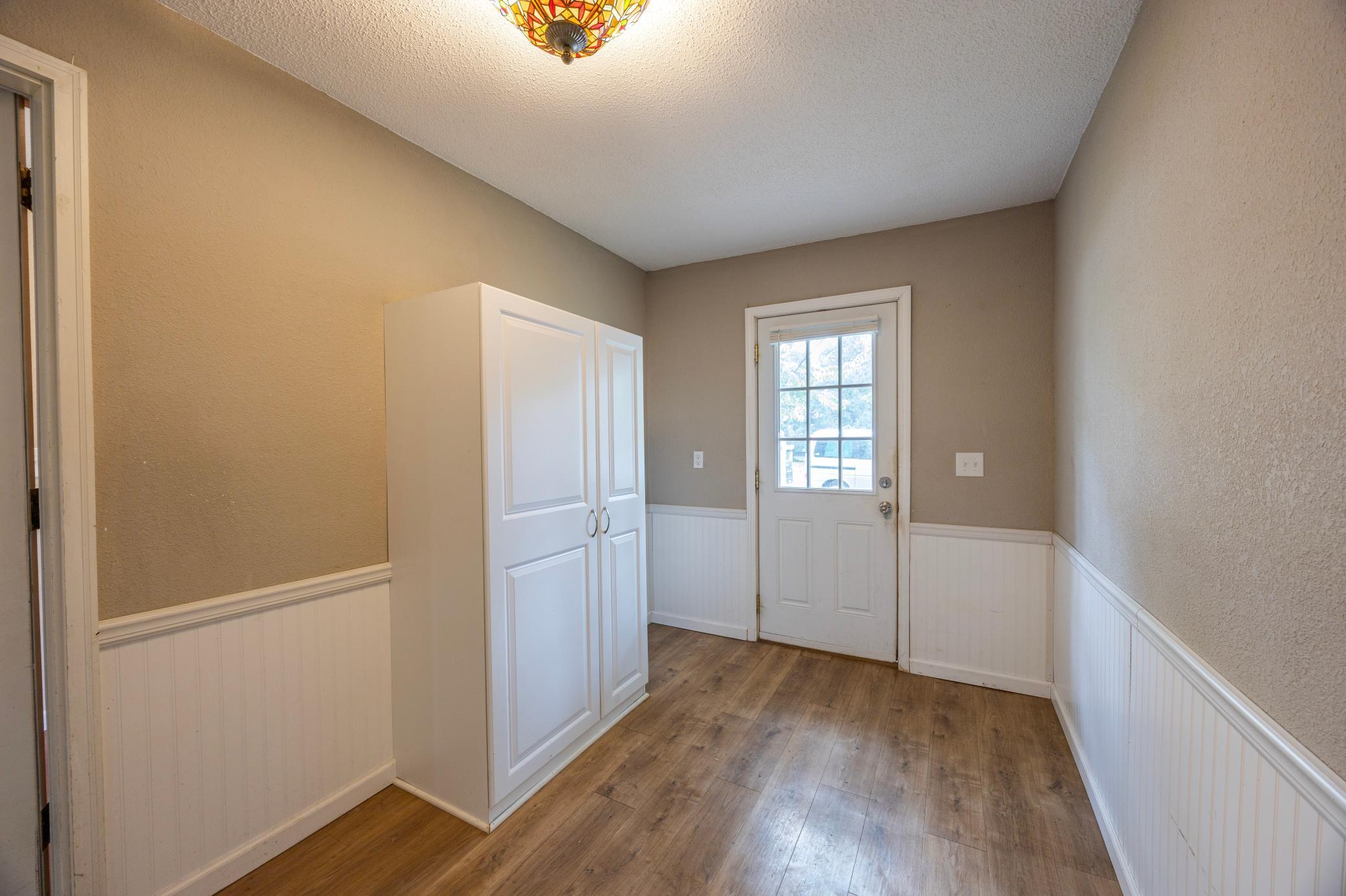 411 Oak Avenue Southeast Montgomery, MN 56069 - Photo 12 of 35