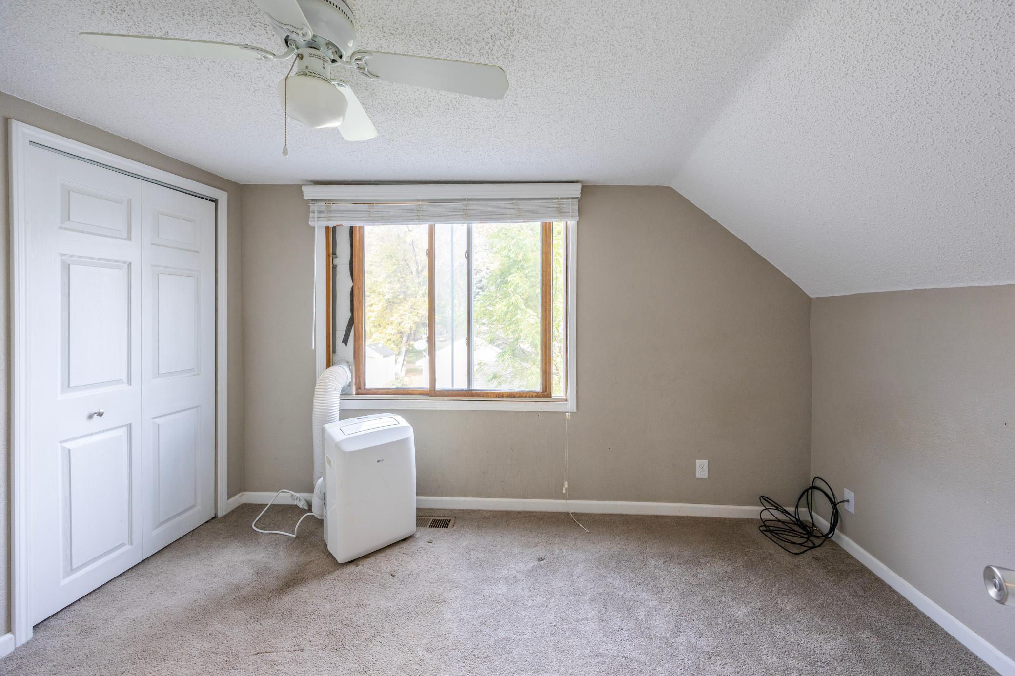 411 Oak Avenue Southeast Montgomery, MN 56069 - Photo 27 of 35