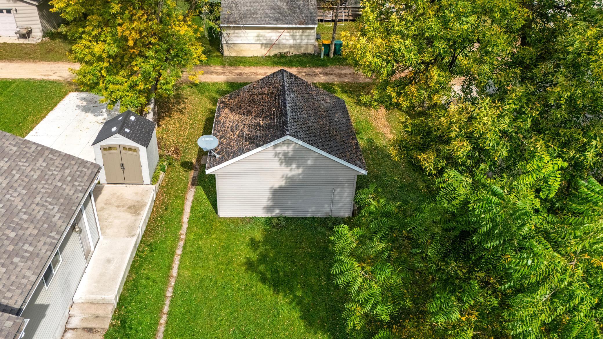 411 Oak Avenue Southeast Montgomery, MN 56069 - Photo 6 of 35