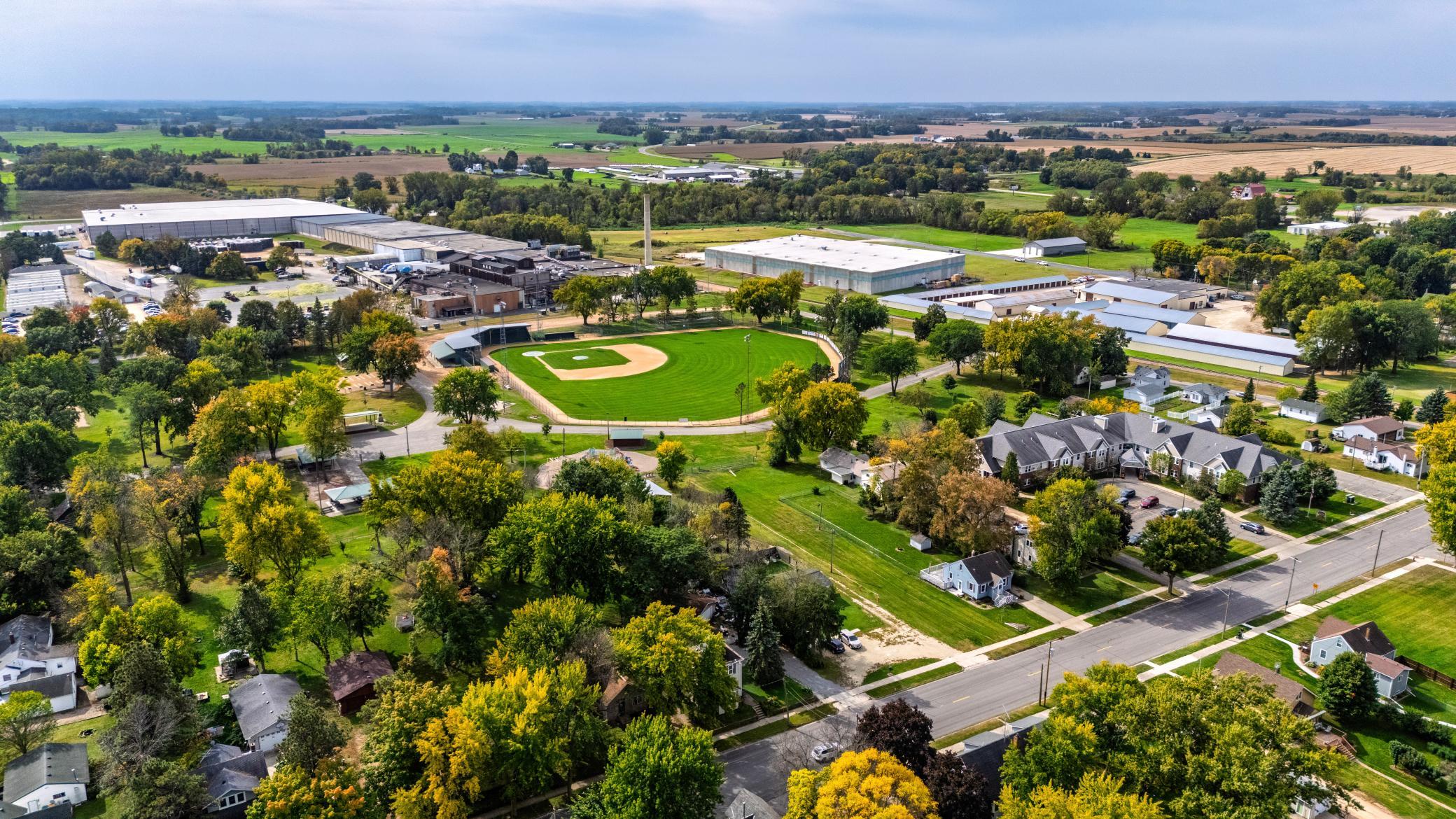 411 Oak Avenue Southeast Montgomery, MN 56069 - Photo 9 of 35