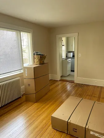 $2,200 | 15 Harris Street, Unit 2, Marblehead, MA 01945