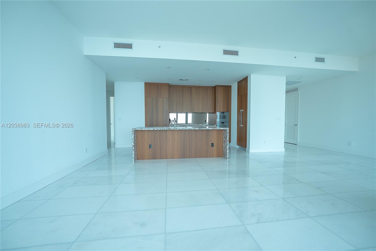 175 Southeast 25th Road, Unit 2703 Miami, FL 33129 - Photo 9 of 24