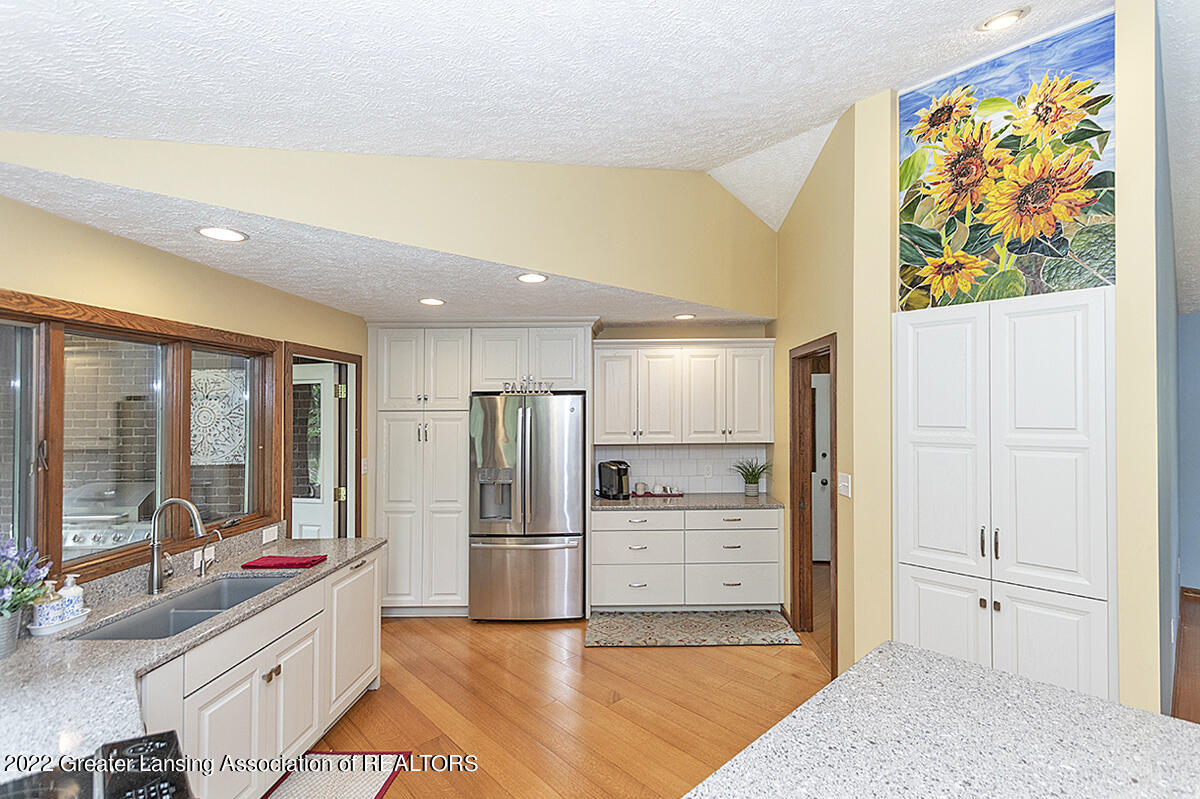 4951 Van Atta Road Okemos, MI 48864 - Photo 13 of 59 _DSC8060