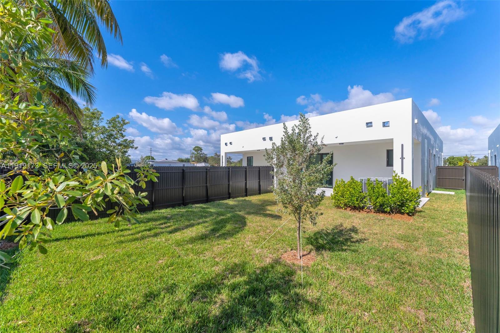 12330 Southwest 219th Street Miami, FL 33170 - Photo 24 of 27