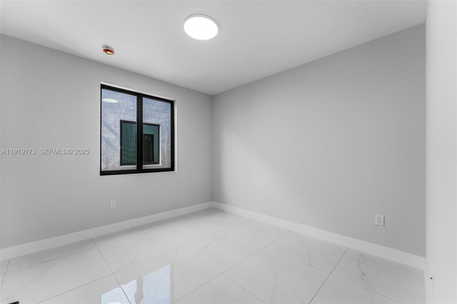 12330 Southwest 219th Street Miami, FL 33170 - Photo 10 of 27