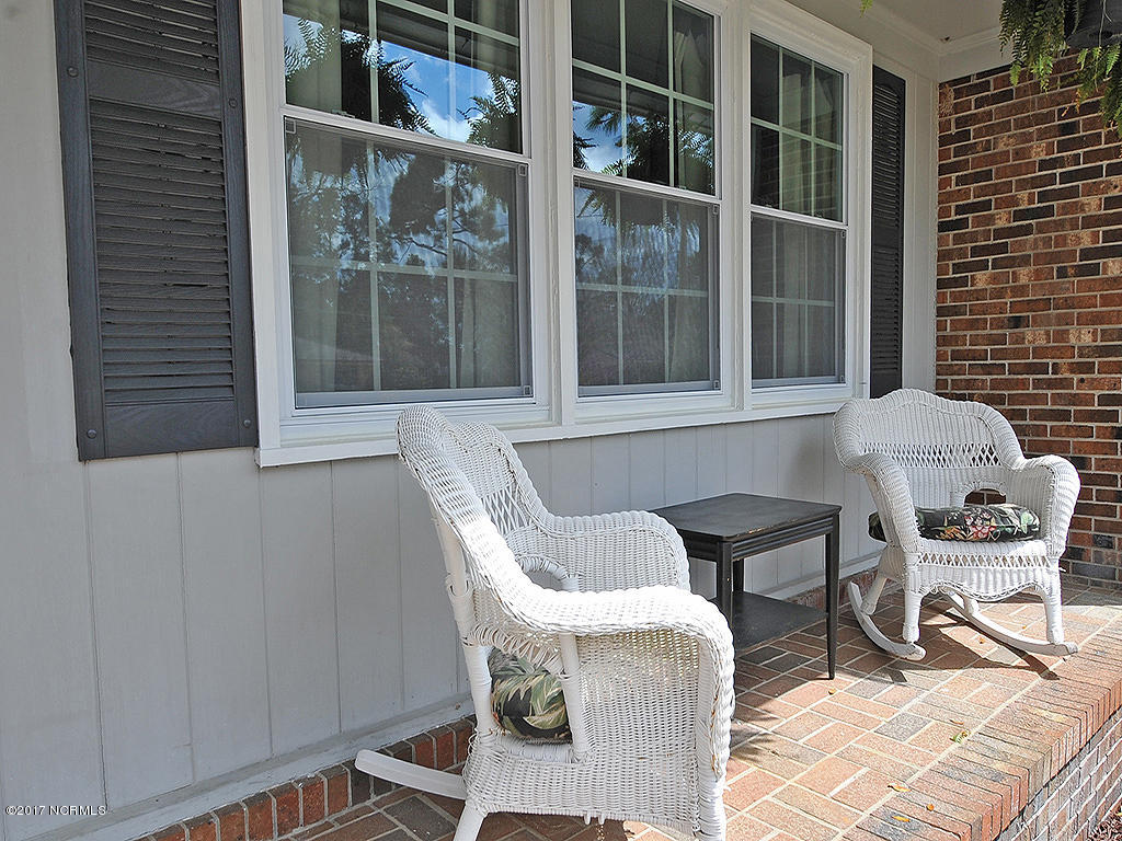 133 Partridge Road Wilmington, NC 28412 - Photo 3 of 19 Porch