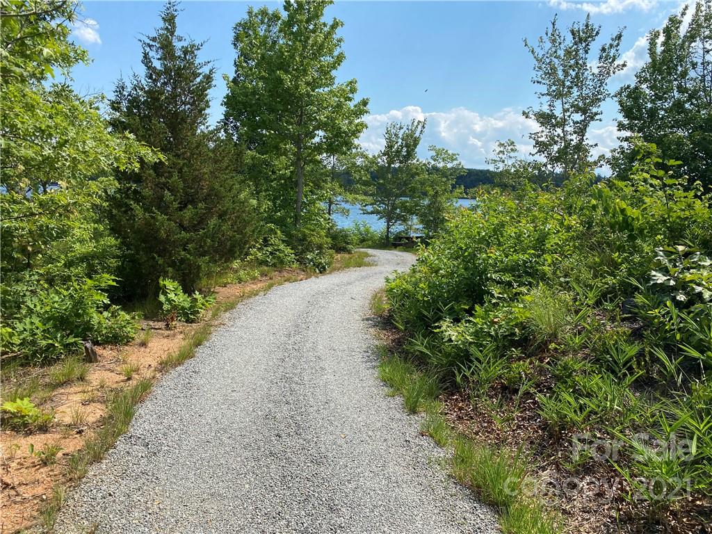 171 Big Tree Way, Unit 4 Nebo, NC 28761 - Photo 10 of 11 Gallery Image 10